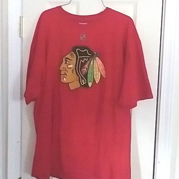 Chicago Blackhawks T Shirt 2013 Duncan Keith #2 - Picture 1 of 9